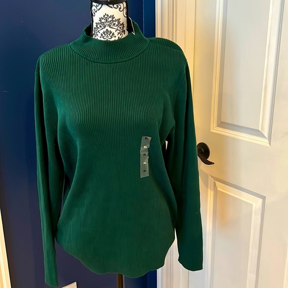 Karen Scott Sweaters - NWT Women’s Green Sweater